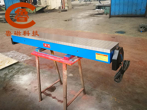 回轉(zhuǎn)電磁吸盤 (2).jpg