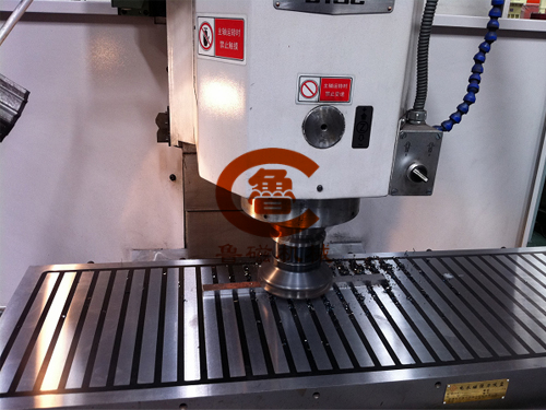 條極電永磁吸盤(pán)